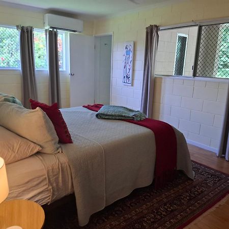 J & Ella'S Holiday House - 2 Bedroom, 2 Bathroom Home 库克敦 外观 照片